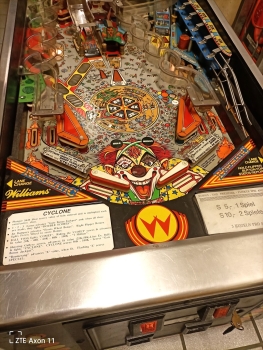 Preview: 'CYCLONE' Flipperautomat, gebraucht