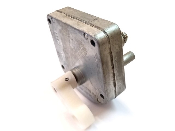 Flipper Addams Family Getriebemotor