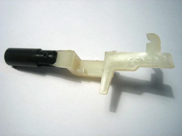 Plunger mit Kunststoffteil