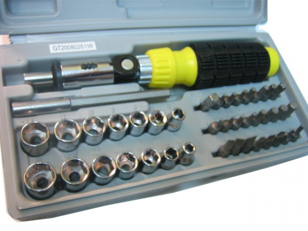 Bit- und Steckschlüsselsatz