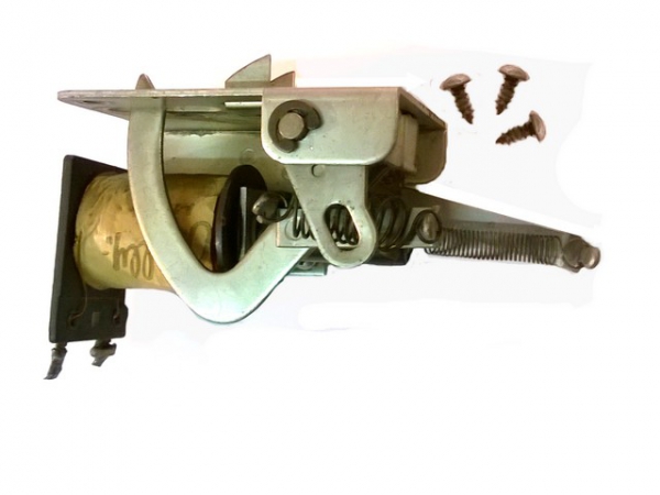 Kick Out Assy, Bally, gebraucht